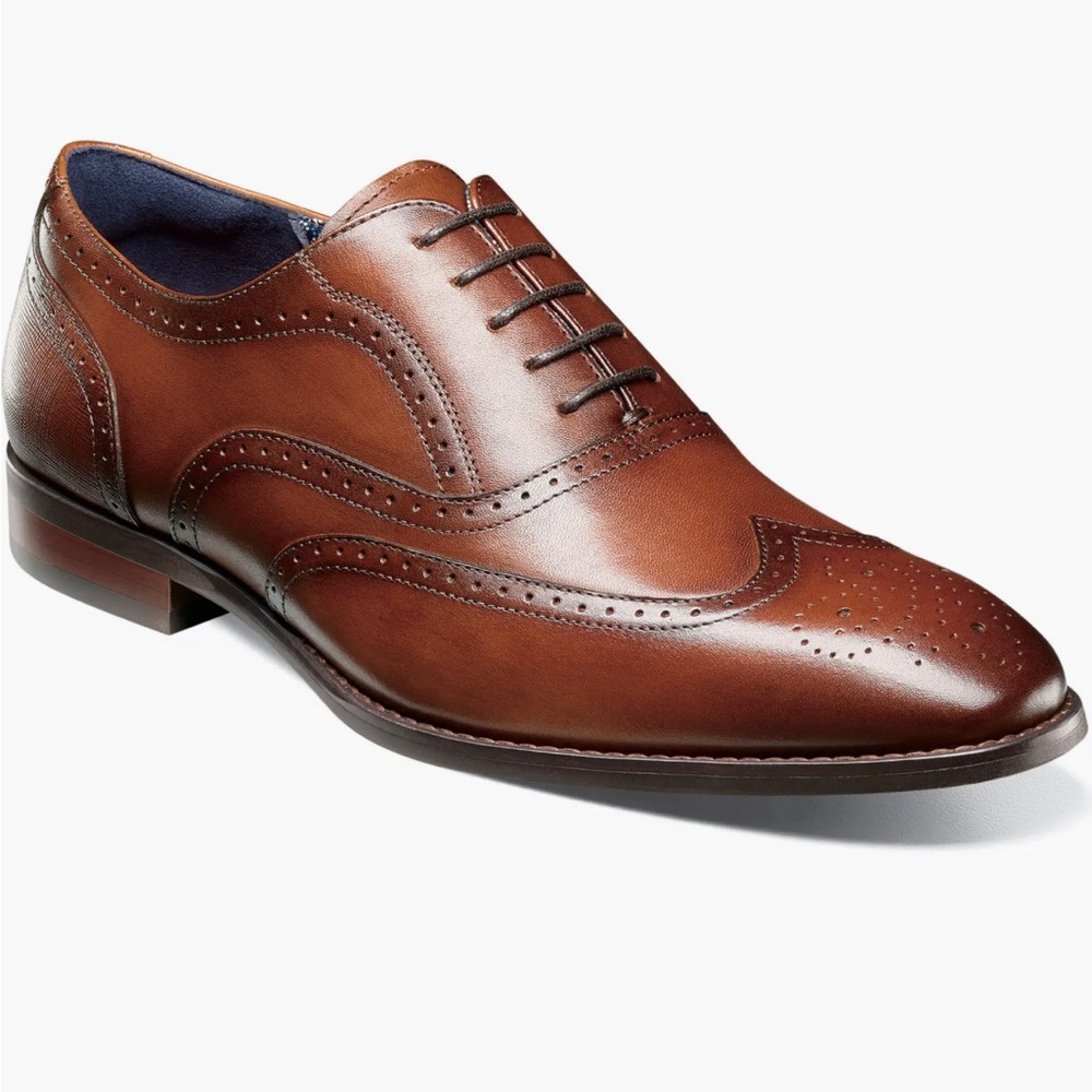 Men’s brown dress shoes